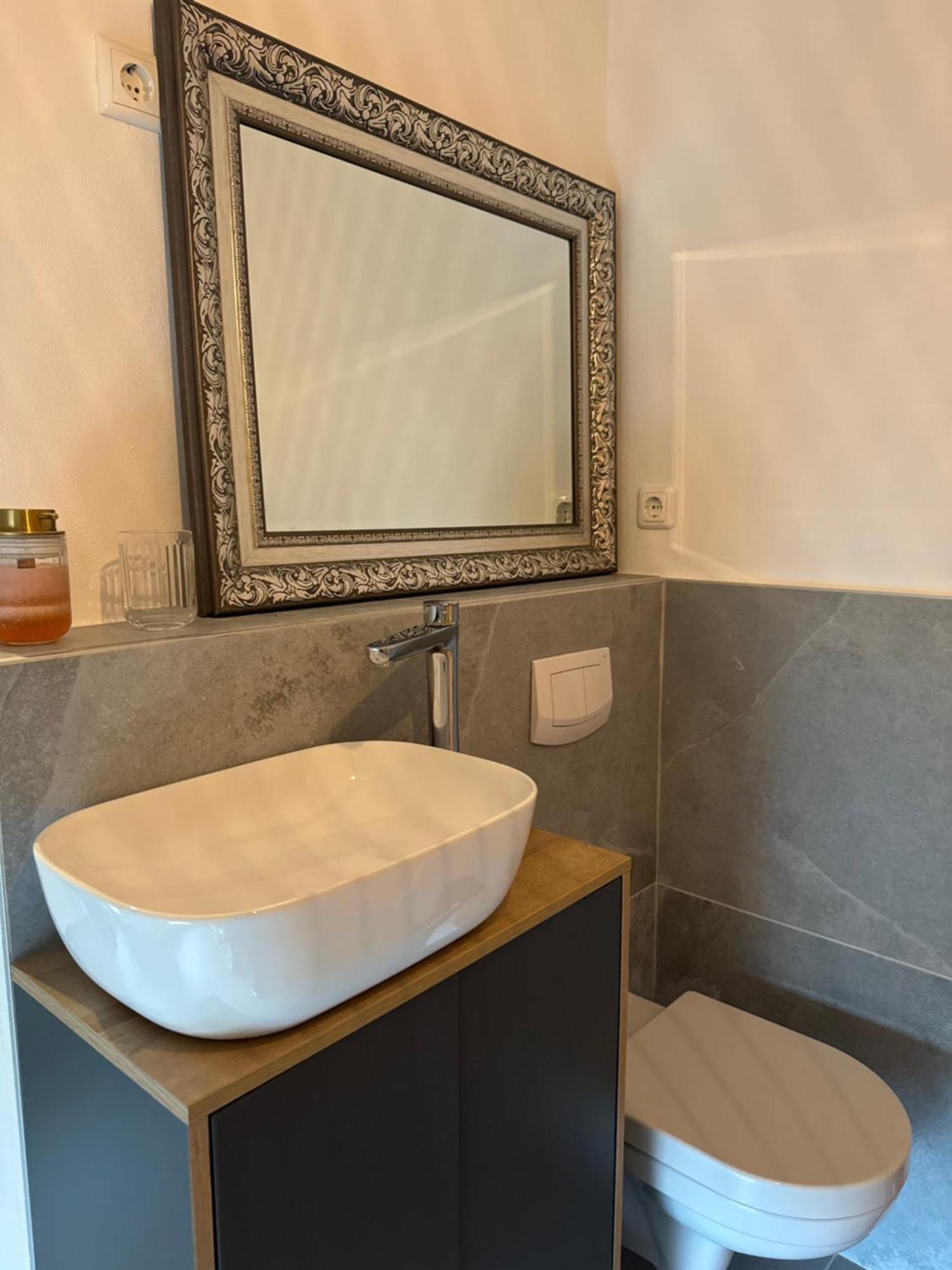 Appartement "Nina"Im Dachgeschoss, Inklusive Parkplatz Halle  外观 照片