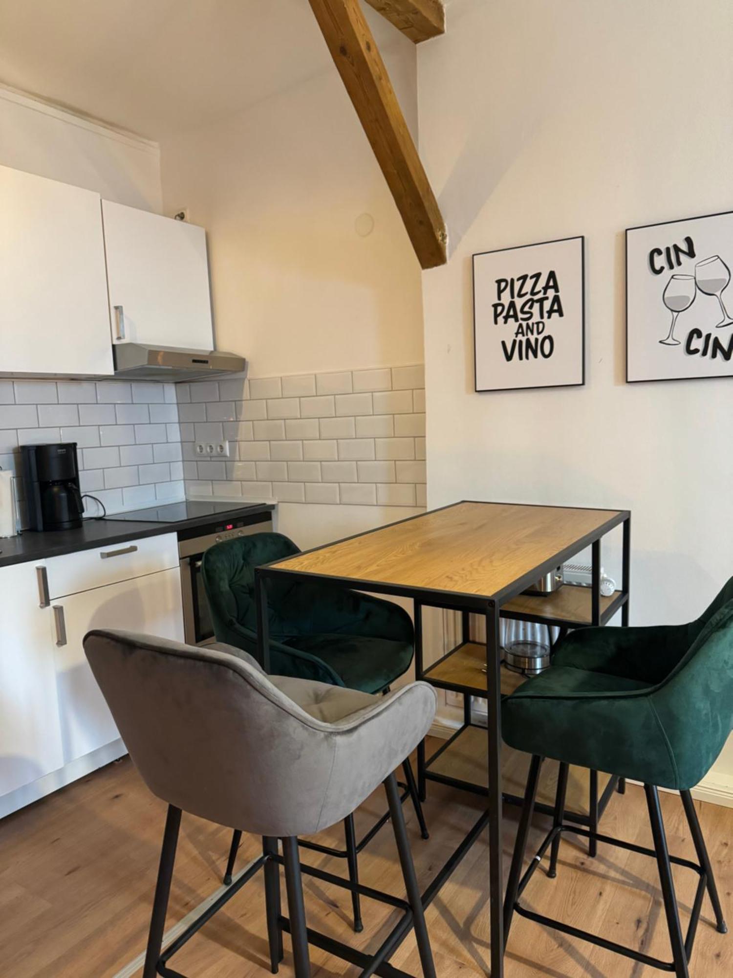 Appartement "Nina"Im Dachgeschoss, Inklusive Parkplatz Halle  外观 照片